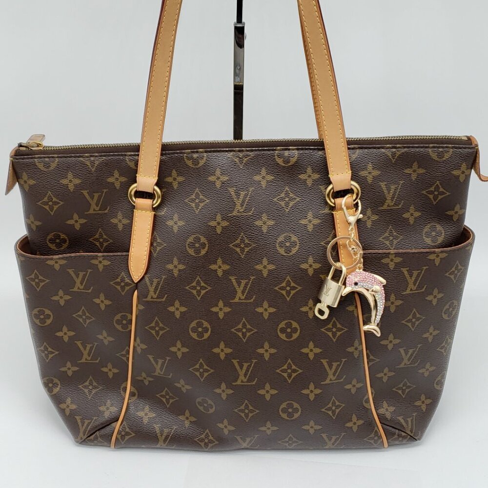 Authentic Louis Vuitton Lock & Key with unbranded Bagcharm, Keycharm, Keychain - Picture 3 of 7